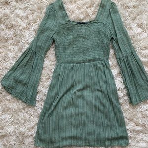 Square neck flare sleeve olive green dress